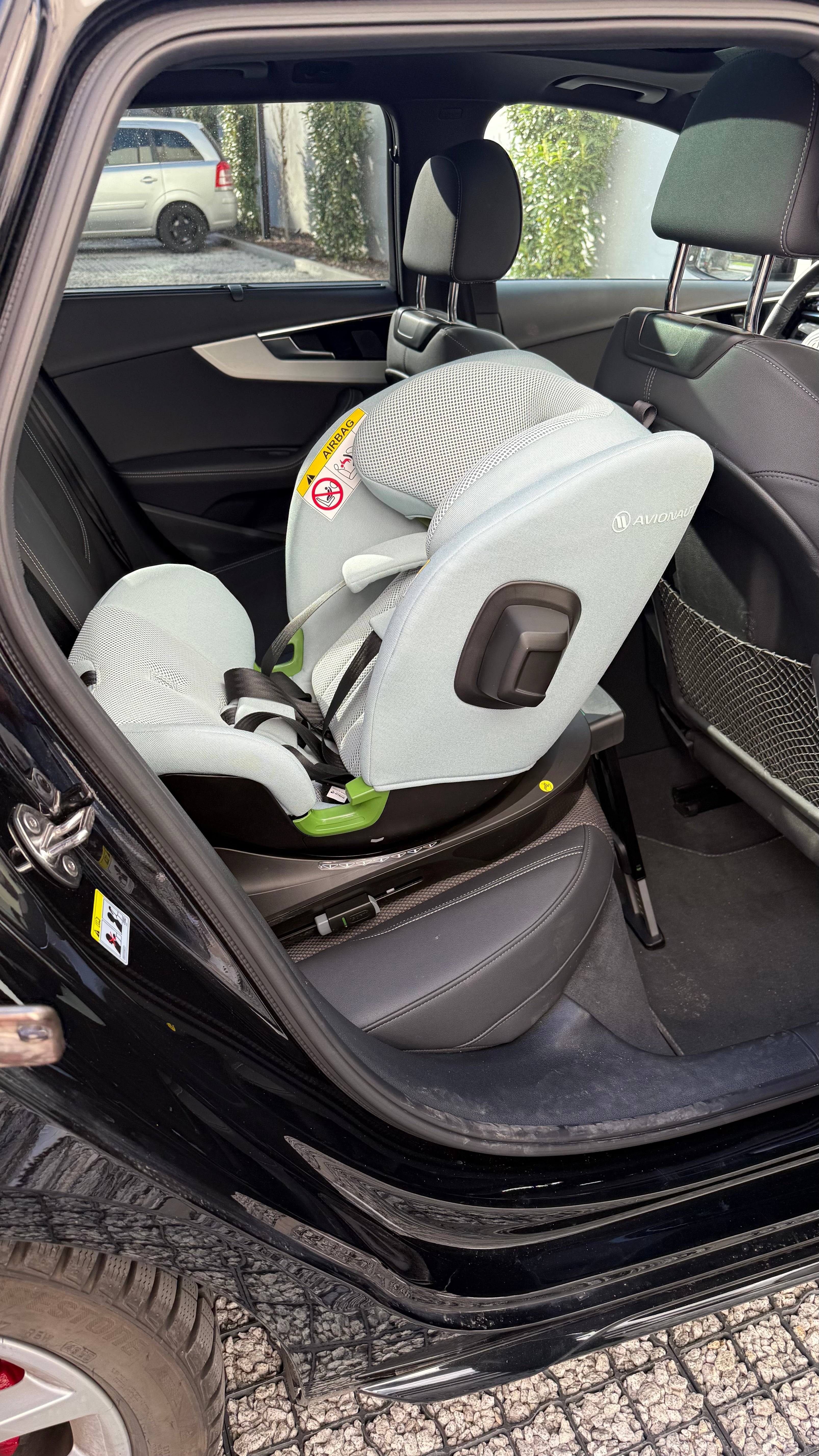 Meet the Avionaut Stardust – The Ultimate All-in-One Seat for Safety-Conscious Families