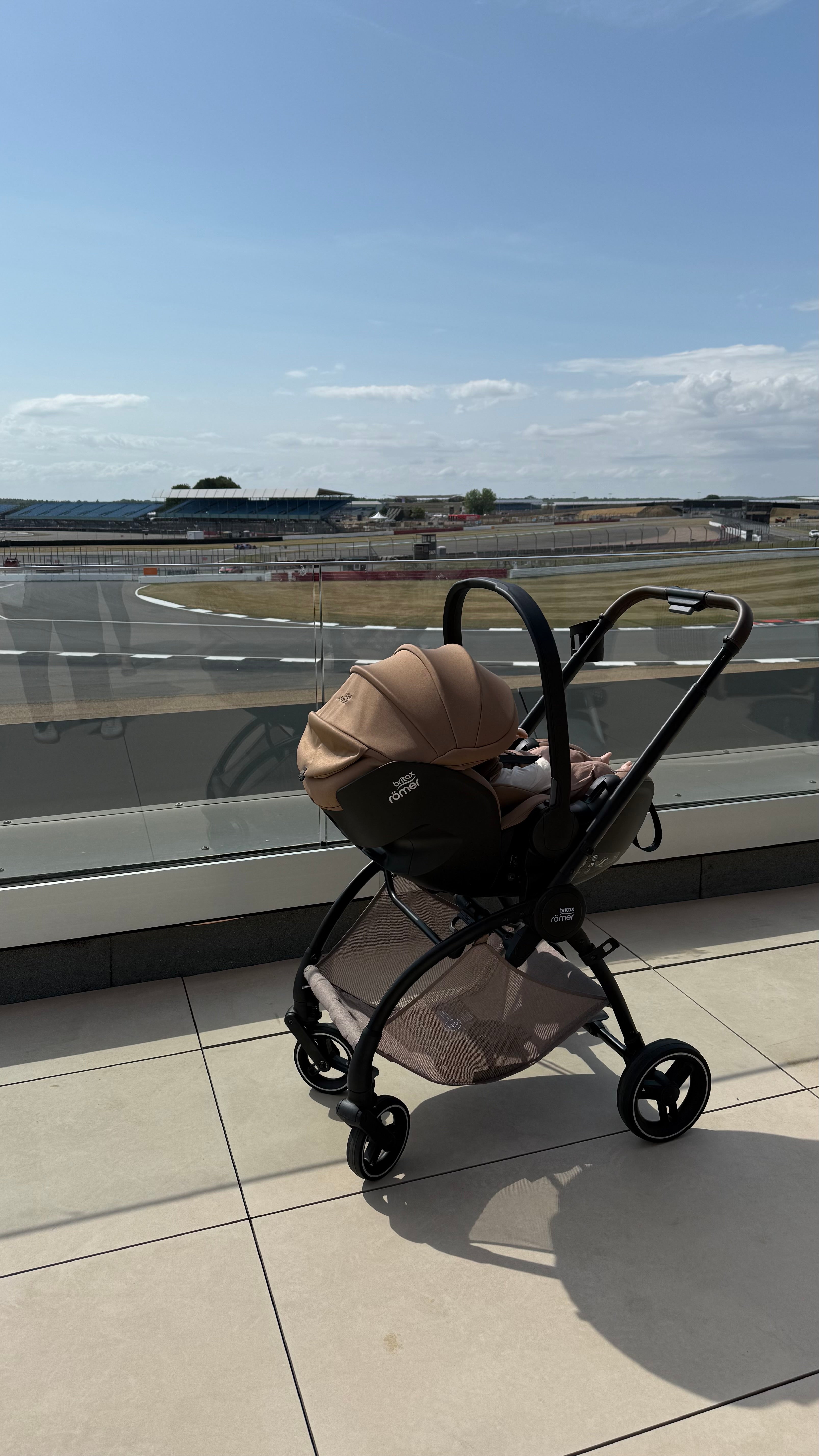 Travel Light or Go All-In? Meet the New Britax Flylite & RIO Prams