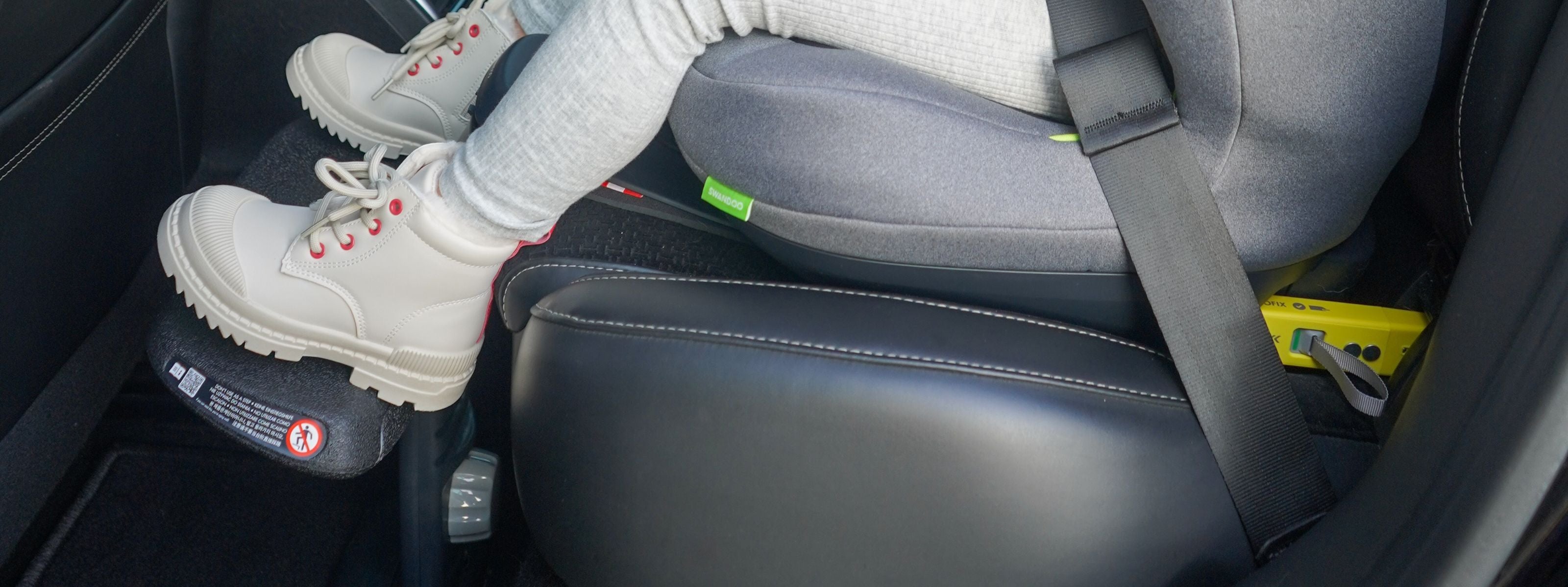 Booster seat footrests